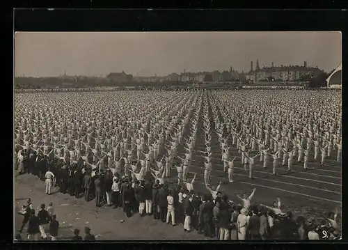 AK Leipzig, 1. Deutsches Arbeiter-Turn und Sportfest 1922, Turner auf dem Sportfeld