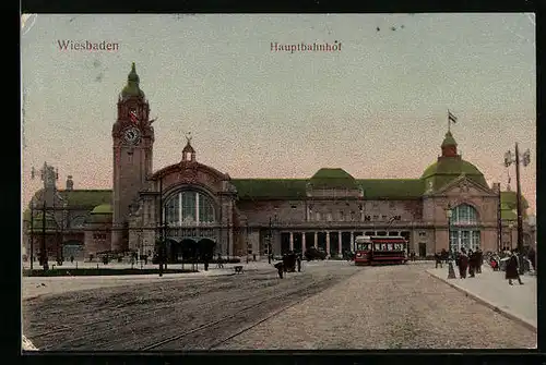 AK Wiesbaden, Hauptbahnhof und Strassenbahn