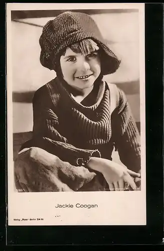AK Schauspieler Jackie Coogan als frecher Bube mit Mütze