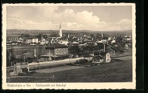 AK Pfaffenhofen a. Ilm, Totalansicht mit Bahnhof