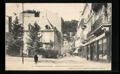 AK Plombières-les-Bains, Entrée de la Rue de la Préfecture