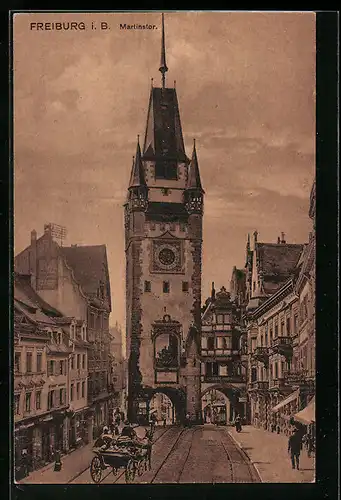 AK Freiburg i. B., Martinstor mit Kutsche