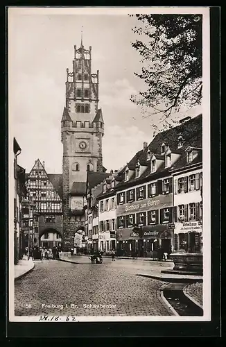 AK Freiburg i. B., Strassenpartie am Schwabentor, mit Gasthaus zum Bären