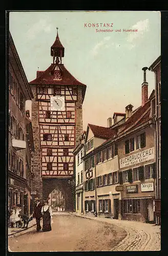 AK Konstanz, Strasse durch das Schnetztor und das Husshaus