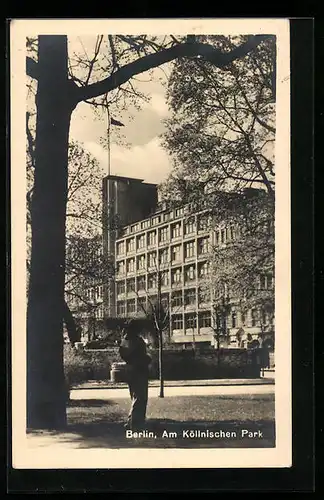 AK Berlin, Partie im Köllnischen Park, Rungestrasse