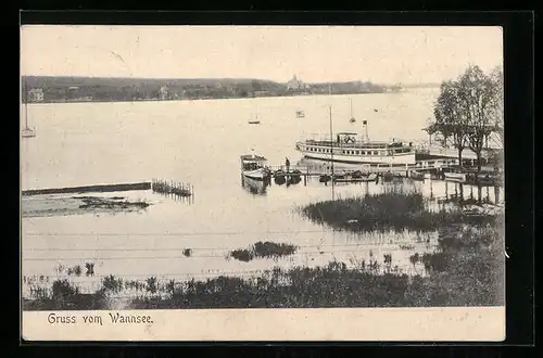 AK Berlin-Wannsee, Blick auf den Bootsanleger am See