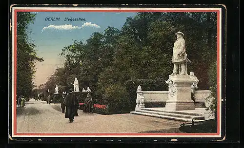 AK Berlin-Tiergarten, Passanten am Denkmal auf der Siegesallee