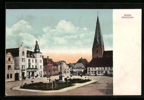 AK Eutin, Denkmal und Kirche am Marktplatz