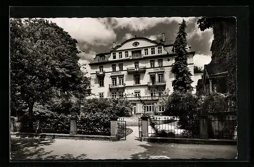 AK Bad Kissingen, vor dem Kurheim Thea