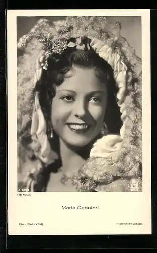 AK Schauspielerin Maria Cebotari, Portrait mit Schmuck im Haar