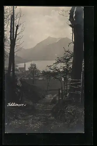 AK Schliersee, Ortsansicht mit Bergpanorama und See