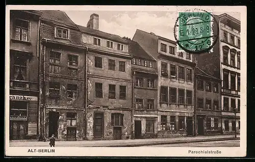 AK Berlin, Häuserreihe in der Parochialstrasse, mit Knopfloch-Stepperei