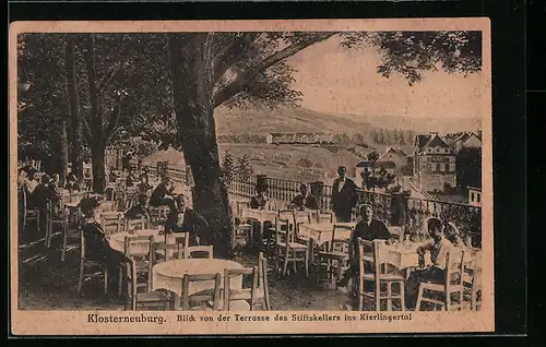 AK Klosterneuburg, Blick von der Terrasse des Stiftskellers ins Kierlingertal