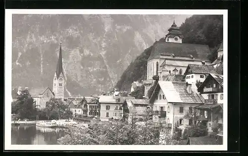 AK Hallstatt, Ortsansicht mit Kirche und See