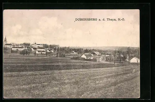 AK Dobersberg a. d. Thaya, Ortspanorama hinter Feldern