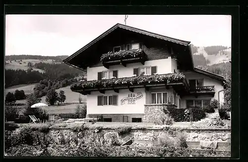 AK Westendorf, Pension Dreilärchenhaus mit Garten