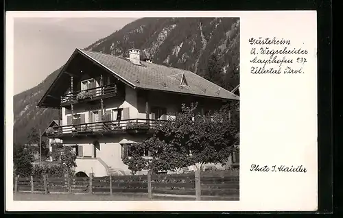 AK Mayrhofen, Gästeheim Wegscheider, Strassenansicht