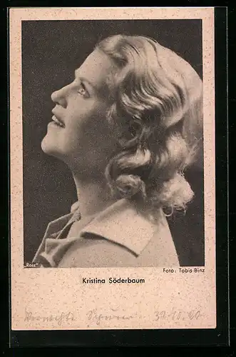 AK Schauspielerin Kristina Söderbaum lächelnd im Profil nach oben blickend
