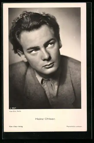 AK Schauspieler Heinz Ohlsen im Anzug nach rechts oben blickend
