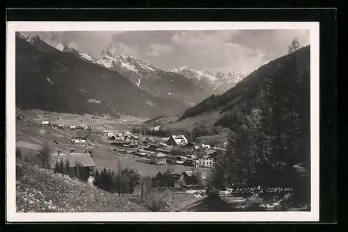 AK St. Anton am Arlberg, Ortsansicht aus der Vogelschau