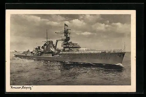AK Kreuzer Leipzig der Kriegsmarine in Fahrt