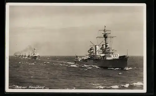AK Kreuzer Königsberg und andere Kriegsschiffe in Marschformation
