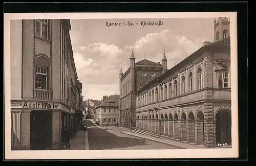 AK Kamenz /Sa., Kirchstrasse mit Tordurchgang