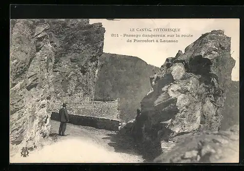 AK Pierrefort, Passage dangereux sur la route de Pierrefort à Laussac