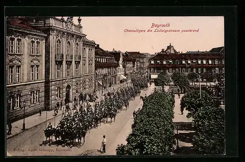 AK Bayreuth, Chevaulégers die Ludwigsstrasse passierend