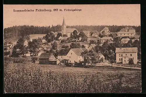 AK Fichtelberg /Fichtelgebirge, Teilansicht mit Kirche