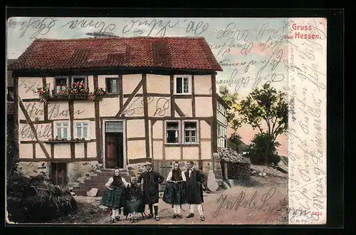 AK Familie vor dem Haus, hessische Trachten