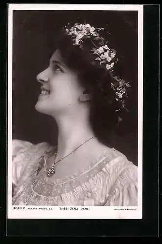 AK Schauspielerin Zena Dare im Profil mit Kette