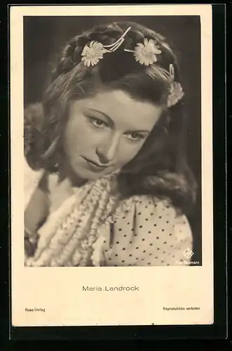 AK Schauspielerin Maria Landrock mit Blumen im Haar
