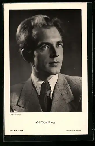 AK Schauspieler Will Quadflieg im Anzug