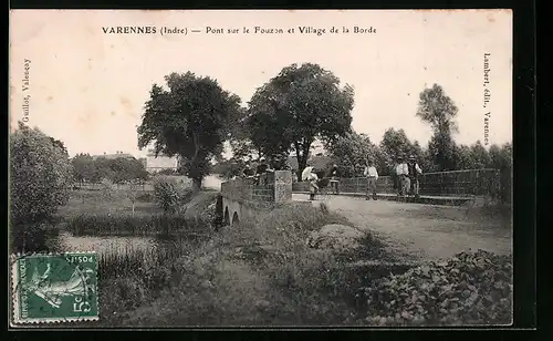 AK Varennes, Pont sur le Fouzon et Village de la Borde