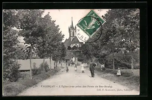 AK Valencay, L`Eglise (vue prise des Ponts du Bas-Bourg)