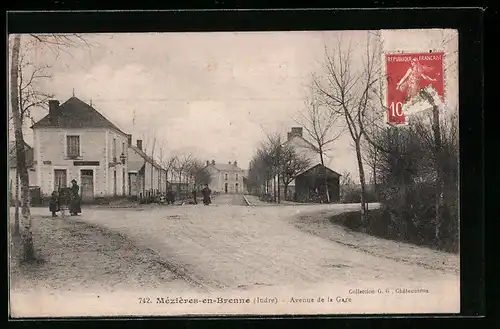 AK Mézières-en-Brenne, Avenue de la Gare