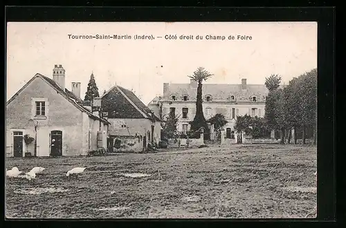 AK Tournon-Saint-Martin, Coté droit du Champ de Foire