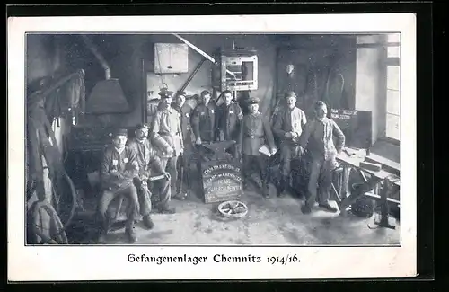 AK Chemnitz, Kriegsgefangene in einer Stube, Gefangenenlager Chemnitz 1914 /16