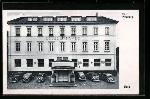 AK Soest, Hotel Overweg, Frontansicht mit parkenden Autos aus der Vogelschau