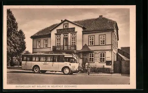 AK Neustadt /Südharz, Gasthaus Ratskeller mit Roland und Bus