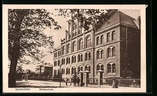 AK Neuruppin, Blick auf die Mittelschule