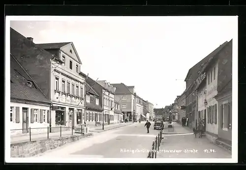 Foto-AK Königsbrück, Hoyerswerdaer-Strasse mit Ladenzeile