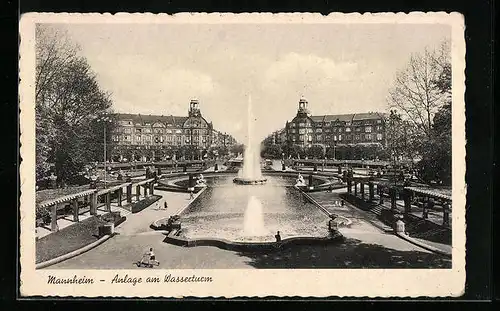 AK Mannheim, Anlage am Wasserturm mit Besuchern