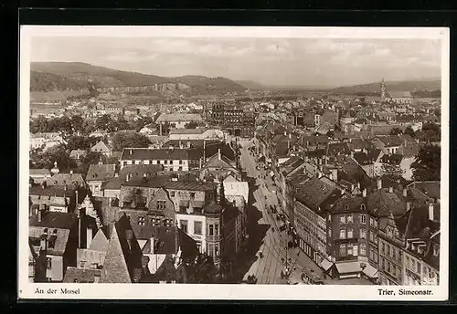 AK Trier /a. d. Mosel, Simeonstr. mit Passanten