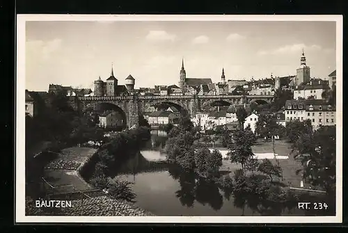 AK Bautzen, Ortspartie mit Brücke und Gewässer