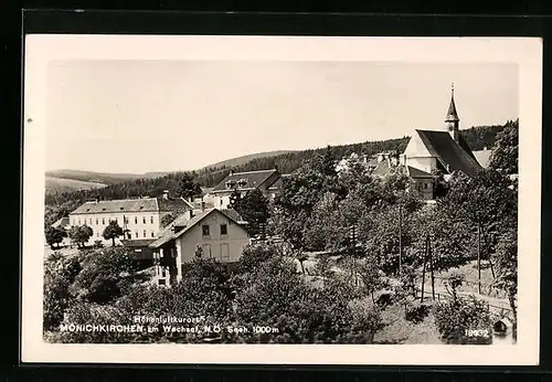AK Mönichkirchen am Wechsel, Ortsansicht mit Wald