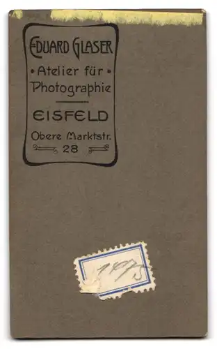 Fotografie Eduard Glaser, Eisfeld, Obere Marktstr. 28, Süsses Kleinkind im weissen Kleid