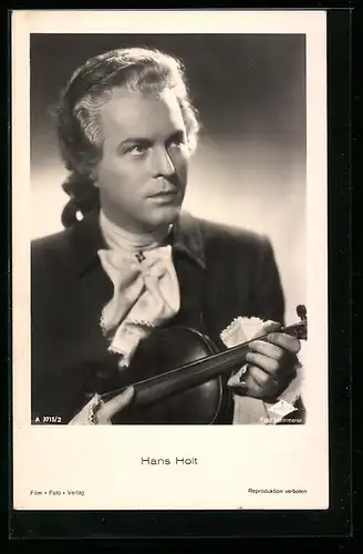 AK Schauspieler Hans Holt mit Geige und Kostüm