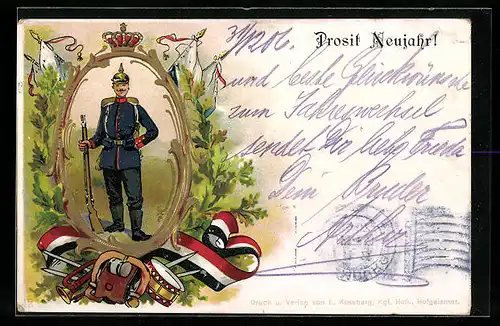 Präge-AK Soldat der Infanterie in Uniform mit Pickelhaube, Neujahrsgruss